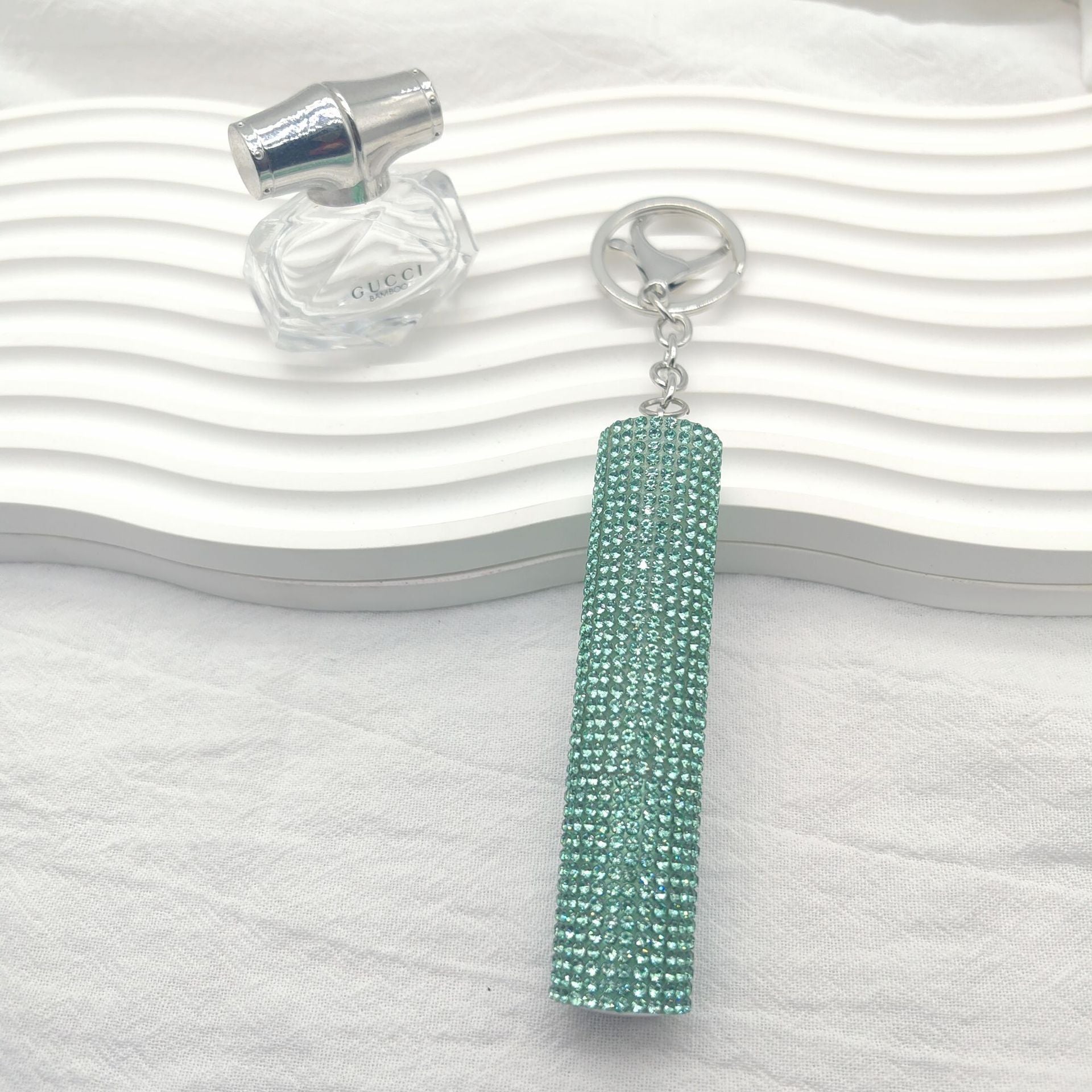Wholesale  Full Diamond Creative Mini 10ml Perfume Bottling Keychain