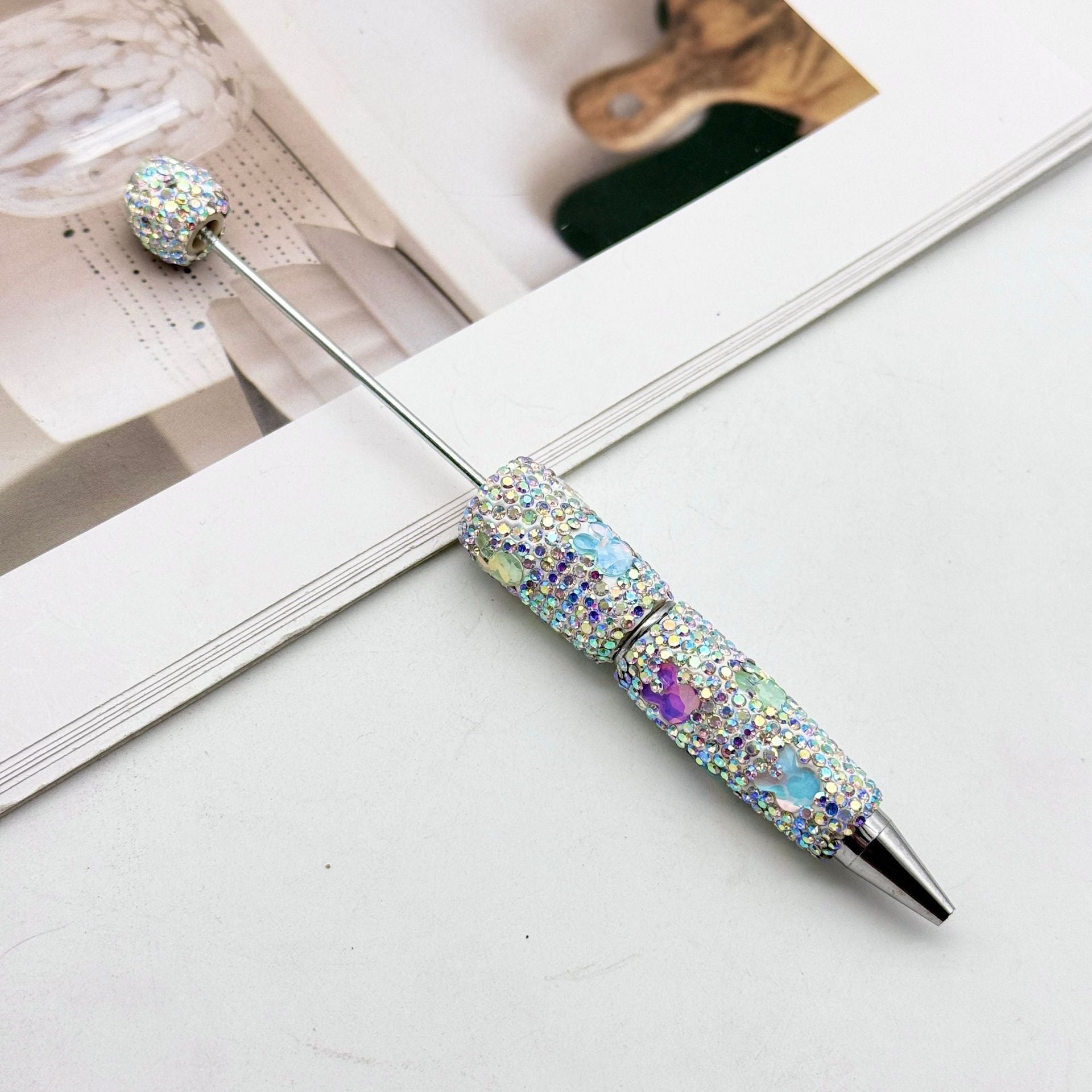 Wholesale Cute rabbit full diamond pen DIY colorful diamond bead pen