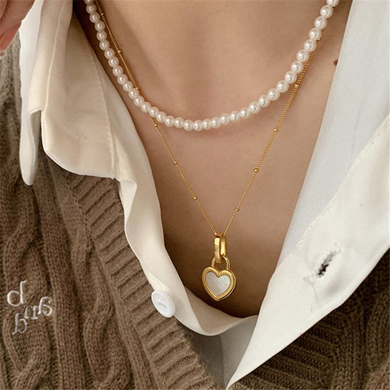 Wholesale Black and White Mother-of-pearl Heart Copper Necklaces