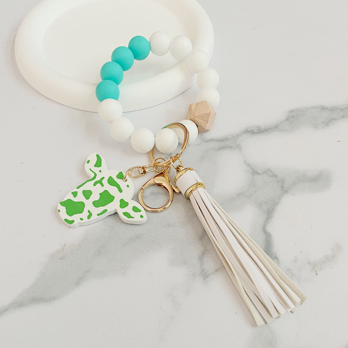 Wholesale Western Style Cow Head Colorful Silicone Beaded Wrist Keychain