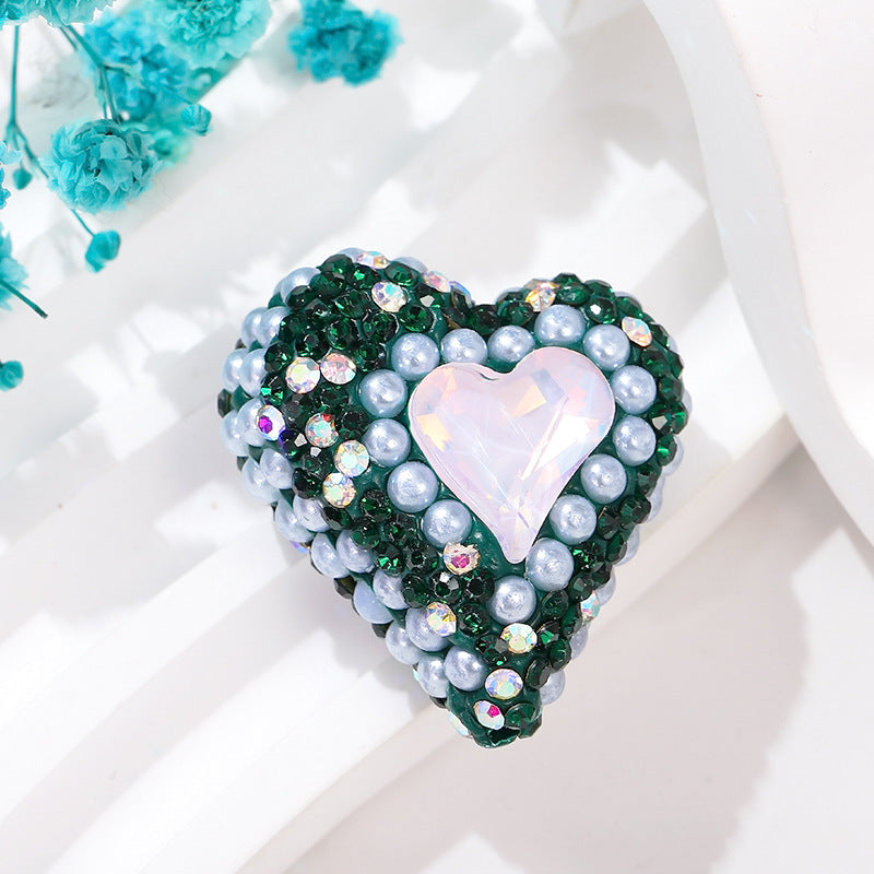 Wholesale of Colored Soft Pottery with Twisted Hearts and Double-sided Diamond Inlaid Beads
