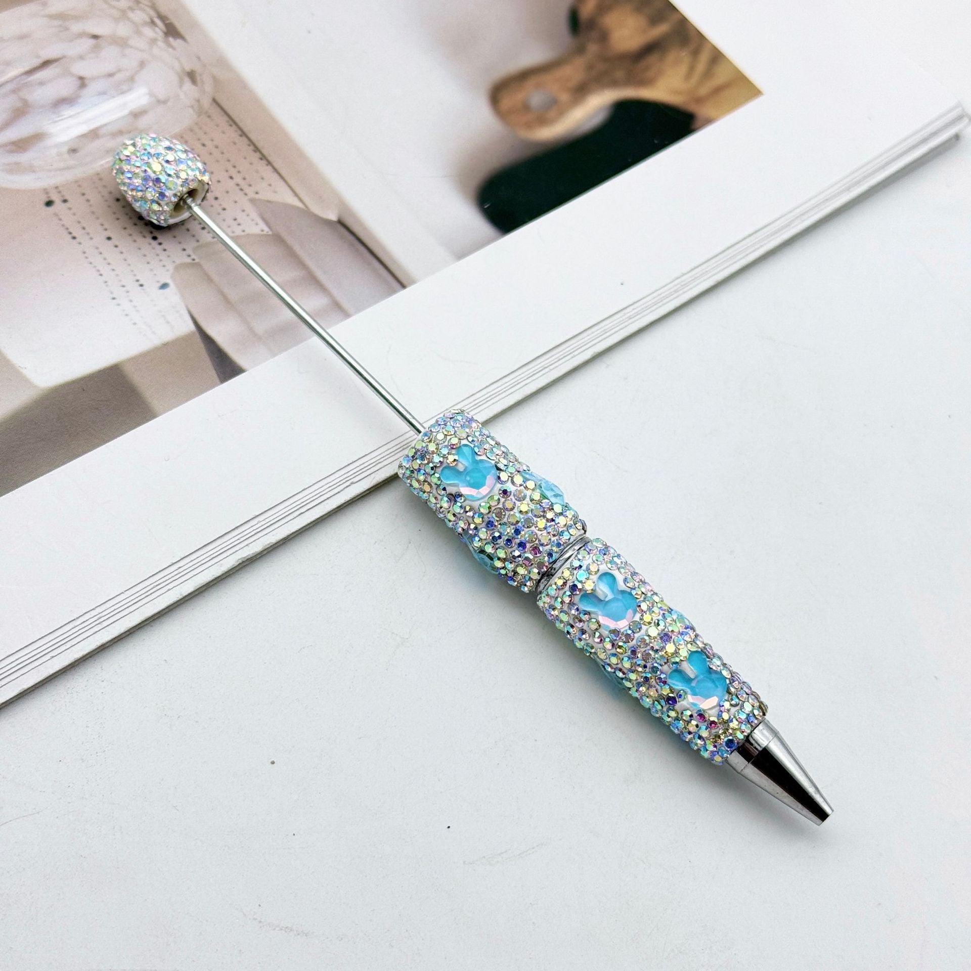 Wholesale Cute rabbit full diamond pen DIY colorful diamond bead pen