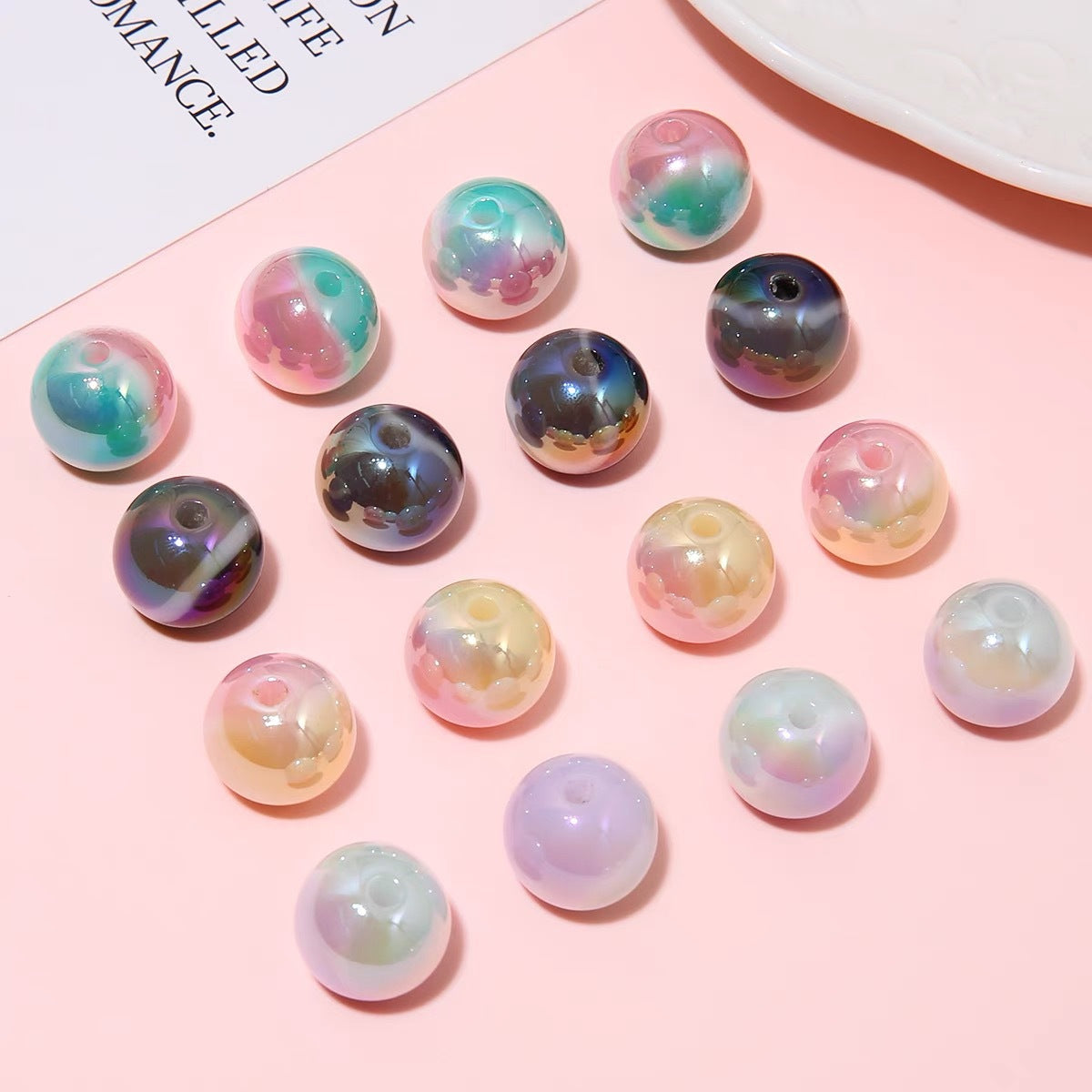 Wholesale 10PCS Gradient Girl Macaron Round Acrylic Beads
