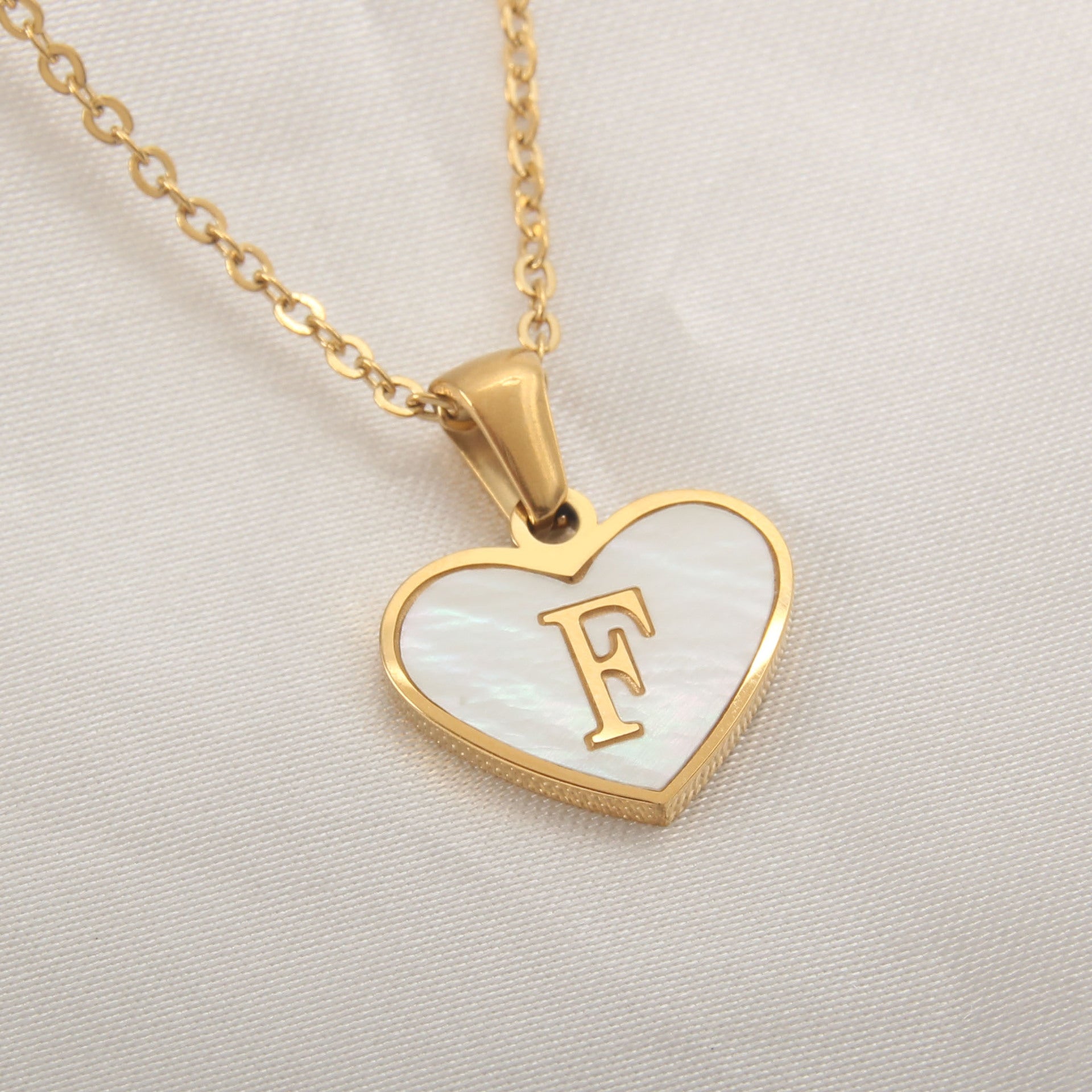 Wholesale Heart Shape Shell Stainless Steel Necklaces