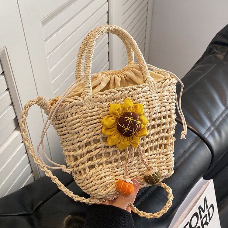 Wholesale Hollow Straw Bag