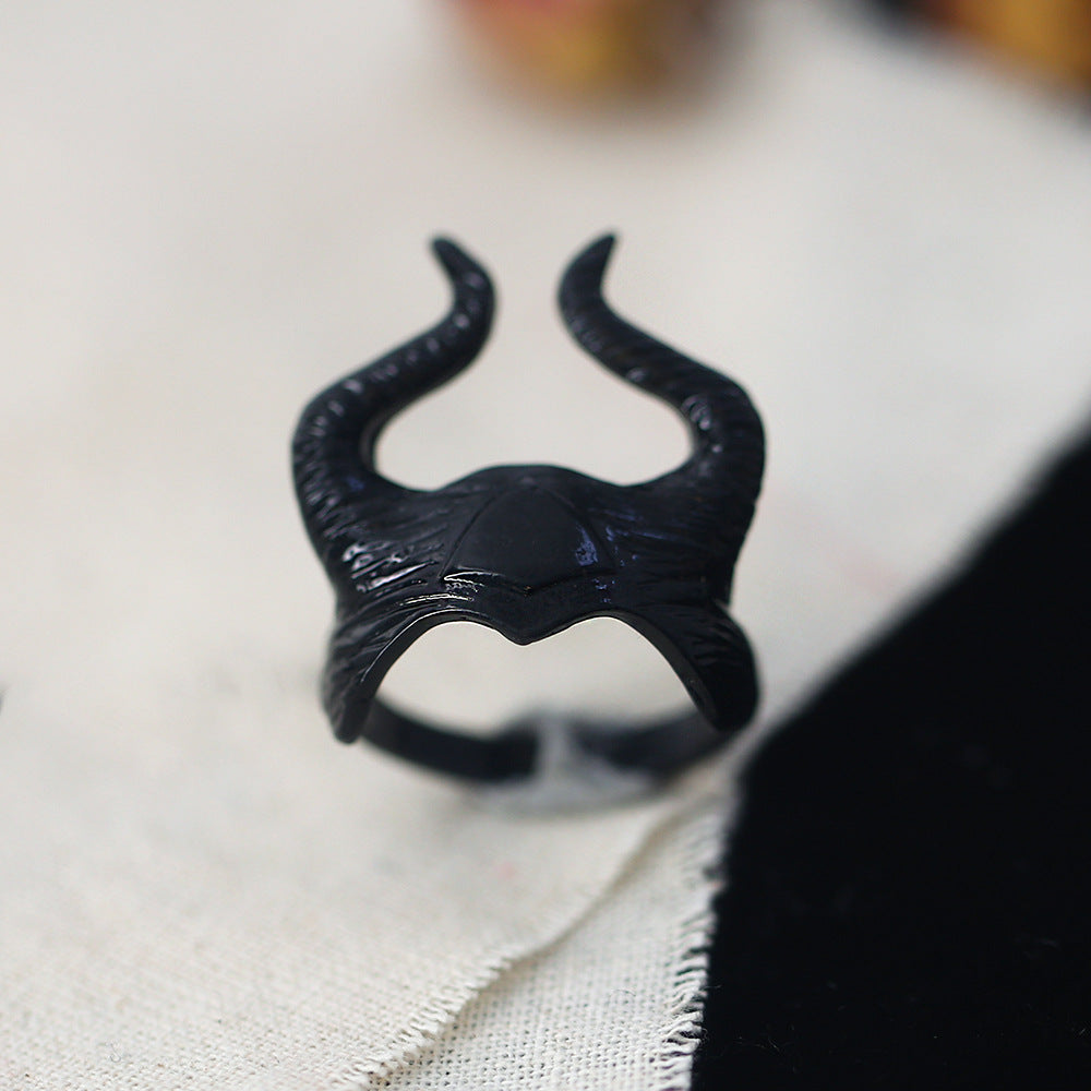 Wholesale Dark Creative Horn Open Ring
