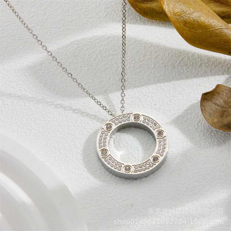 Wholesale Starry Sky Design Pearl Light Luxury Round Cake Titanium Steel Necklaces