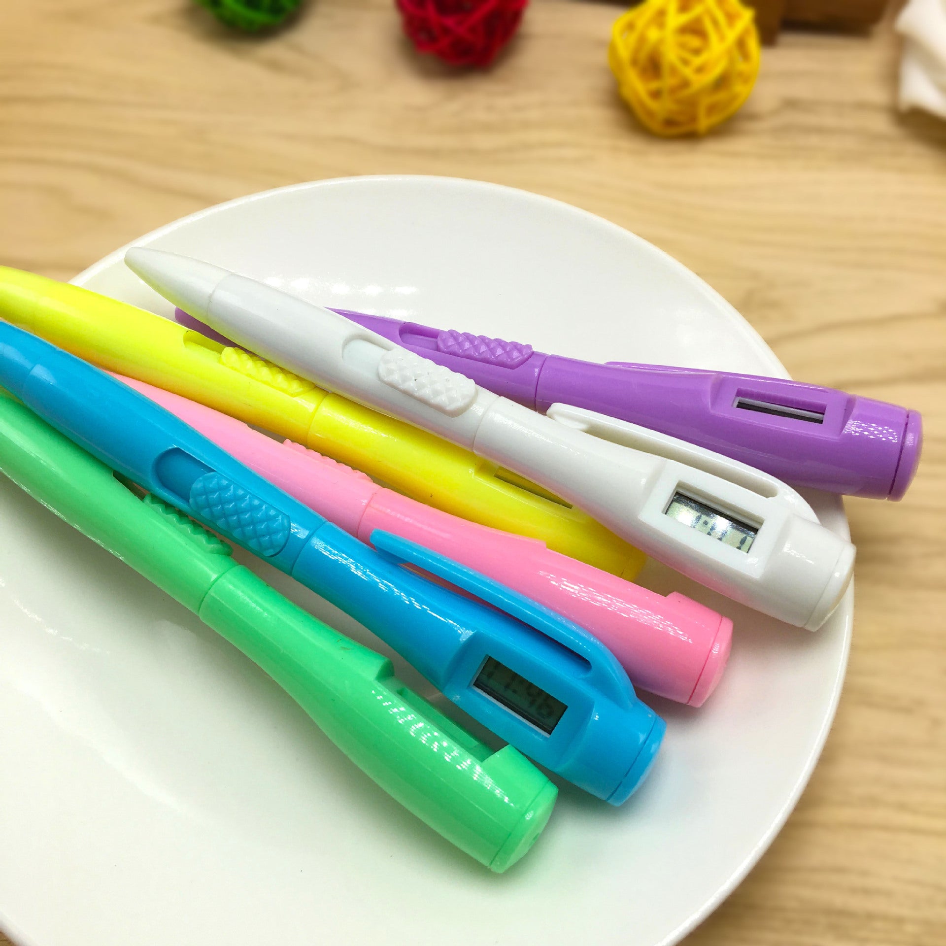 Venta al por mayor Bolígrafo plástico del reloj electrónico