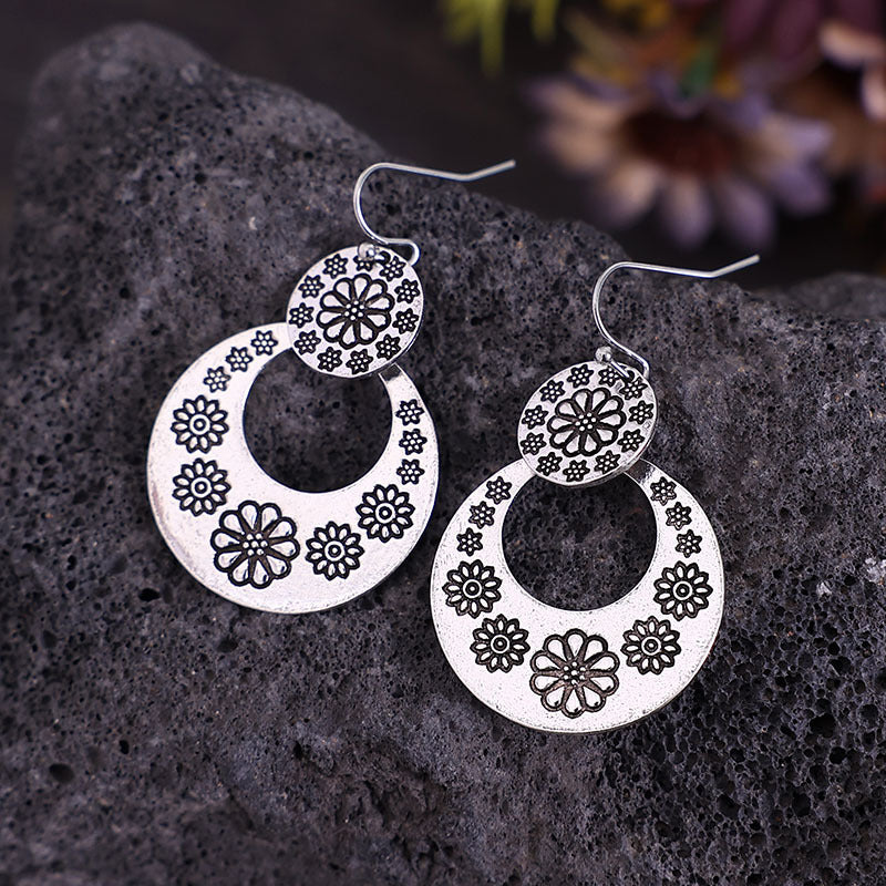 Wholesale Vintage Cutout Moon ALlloy Earrings