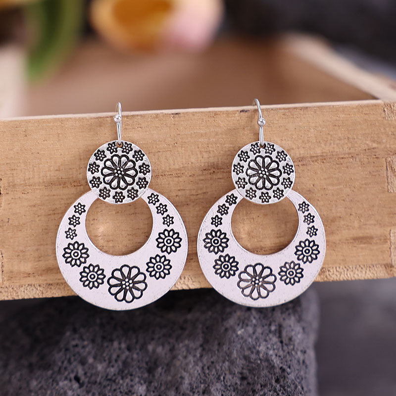 Wholesale Vintage Cutout Moon ALlloy Earrings