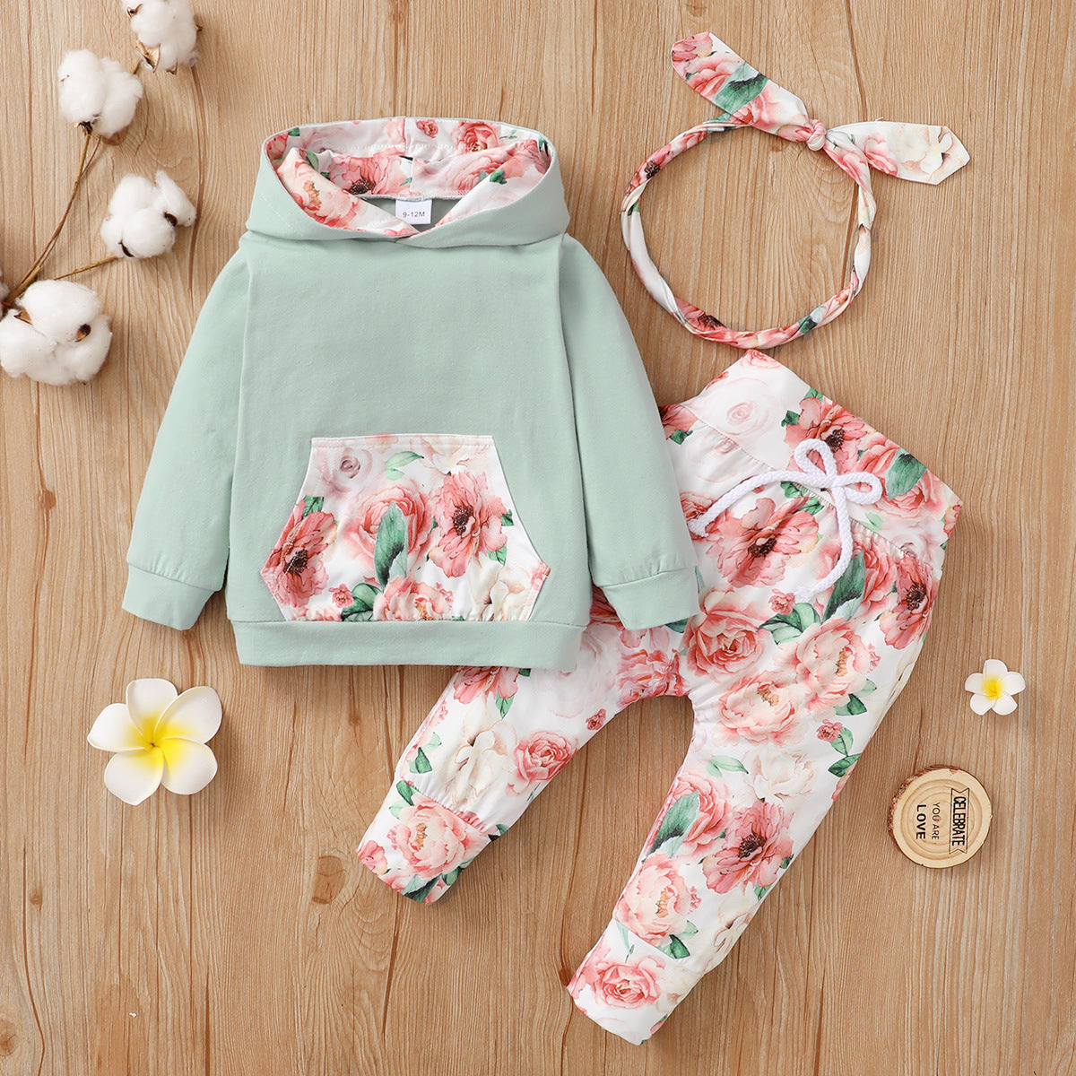 Wholesale Autumn and Winter Cotton Floral Print Hoodie Long Sleeve Hoodie Trousers Three-piece Set