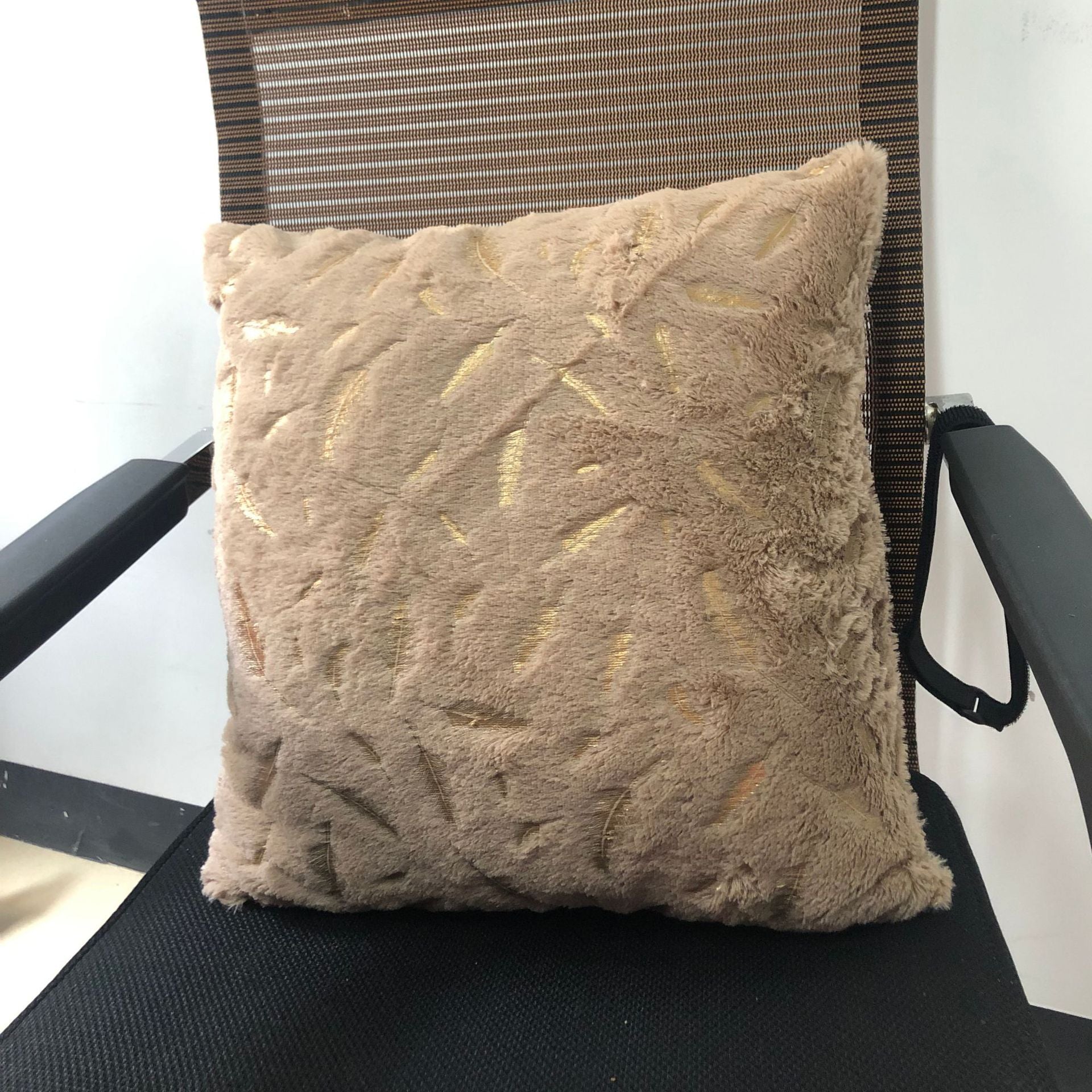 Wholesale PV Velvet Double-sided Feather Gilded Pillowcases