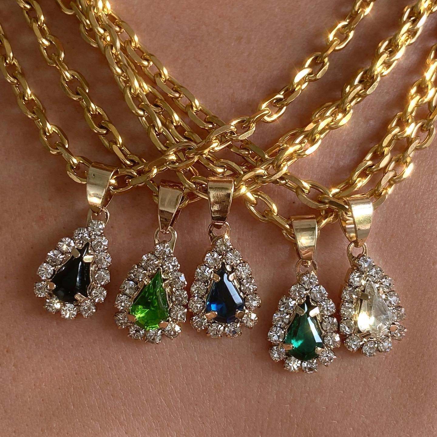 Wholesale Drop Shape Zircon Full Diamond Copper Necklaces