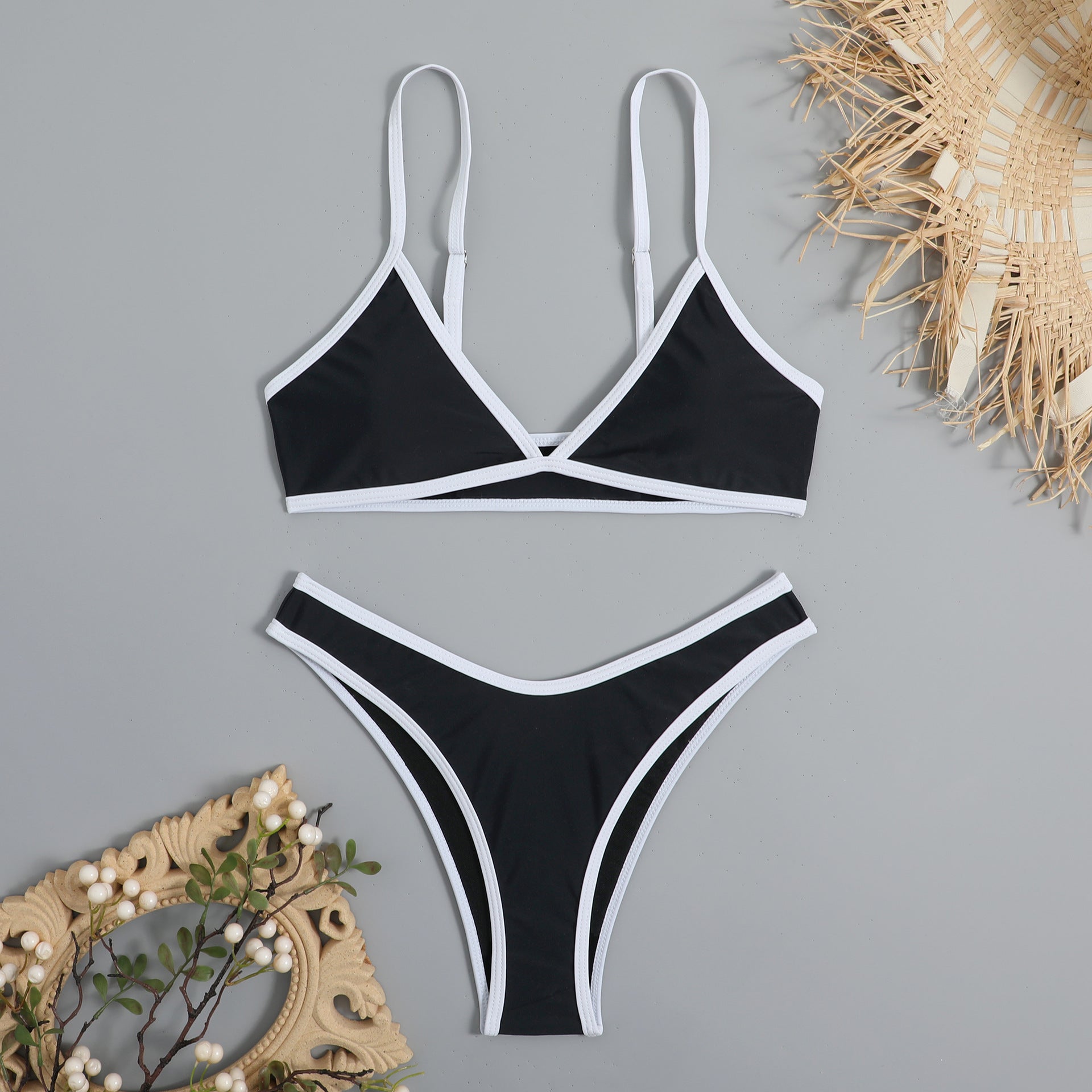 Wholesale Solid Triangle Polyester Swimwear