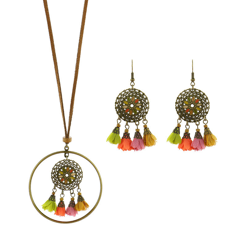 Wholesale Vintage Flower Alloy Earrings Necklaces Set