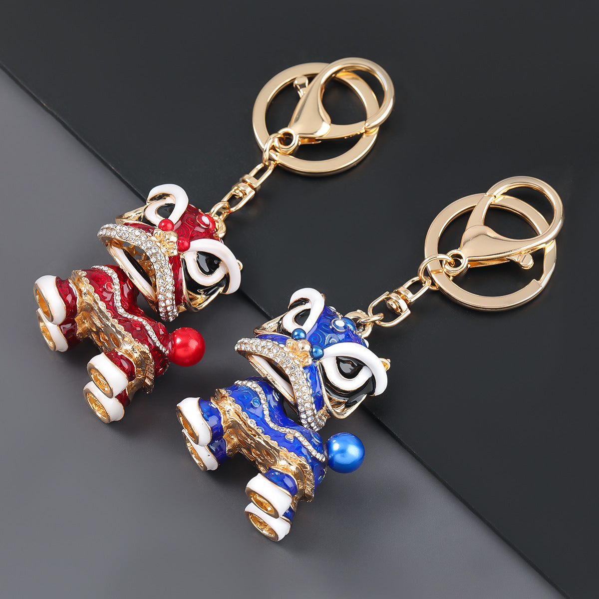 Wholesale Alloy Drip Oil Diamond Lion Dance Keychain