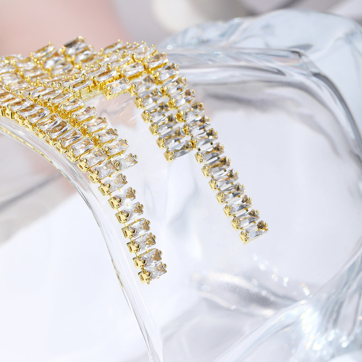 Wholesale Cold Wind Tassel Alloy Ear Studs