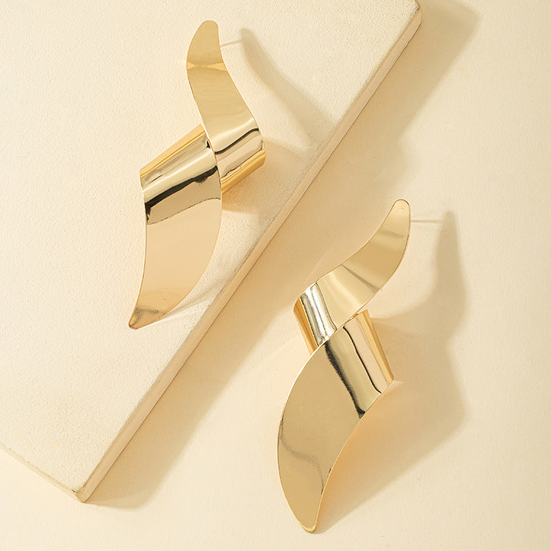 Wholesale Spiral Large Size Exaggerated Alloy Earrings