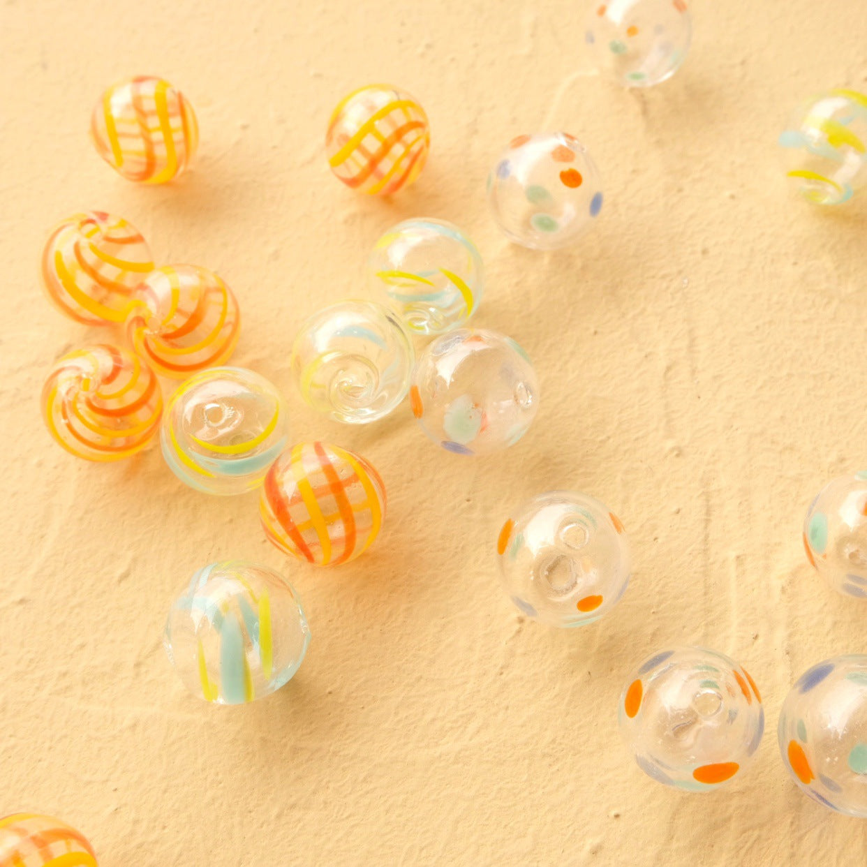 Cuentas de accesorios de joyería DIY de vidrio hueco de 12MM al por mayor