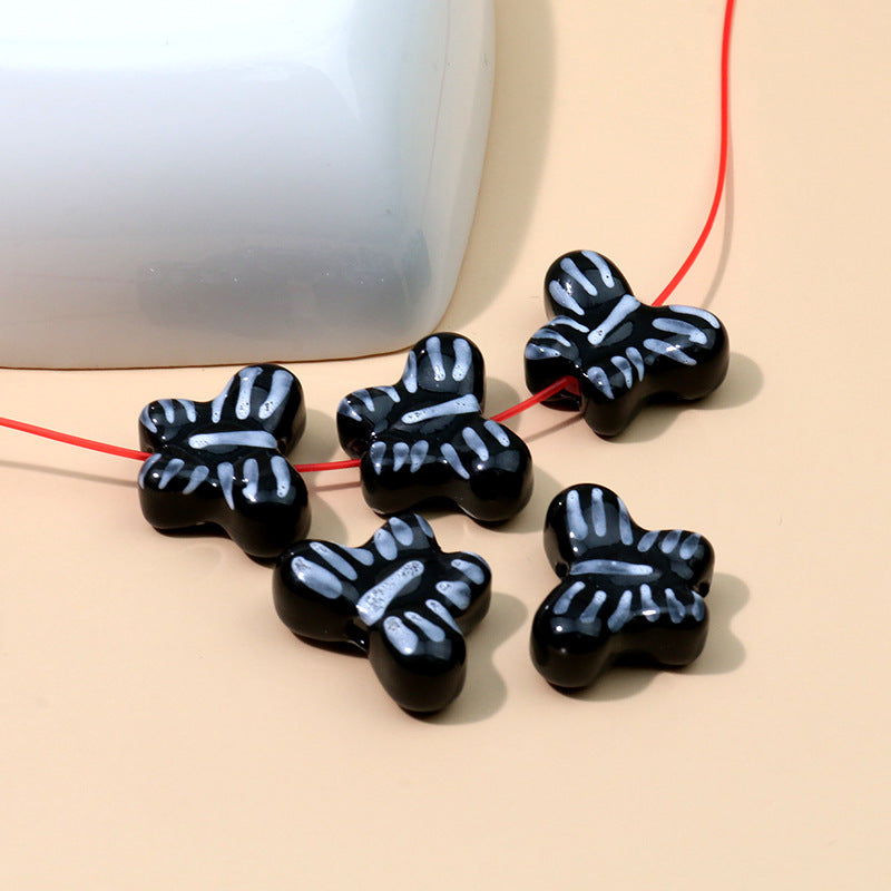 Color al por mayor Peeds de la cadena de cerámica de mariposa pintada a mano.