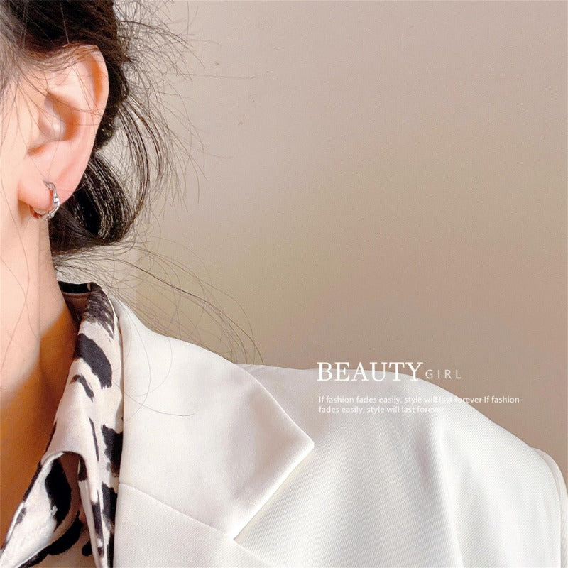 Wholesale 14k Genuine Gold Mobius Ring Simple and Compact Cool Style Earrings