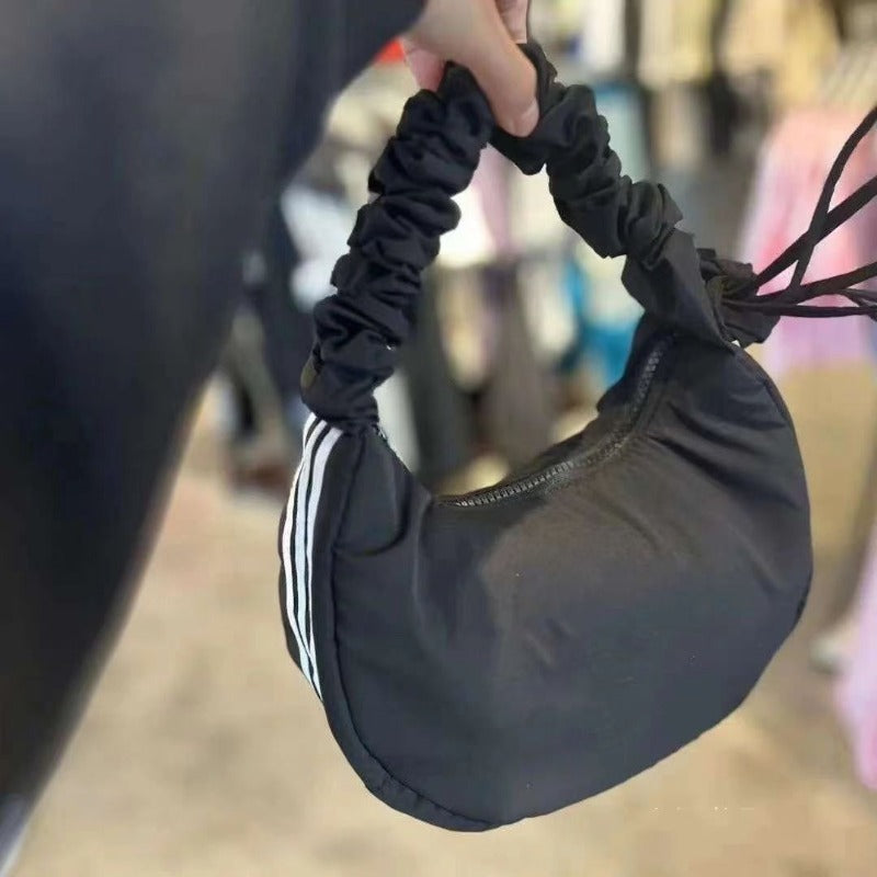 Wholesale Cloud Clover Underarm Pleated Sports Leisure Shoulder Bags