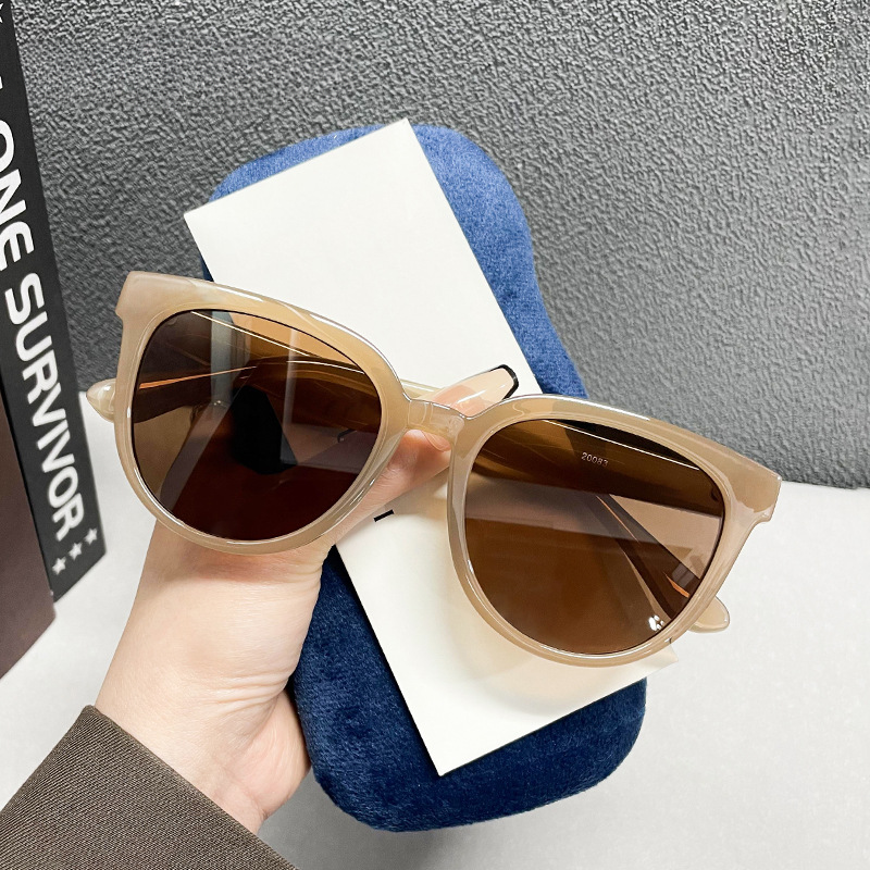 Wholesale Square and Round Frame UV Resistant PC Sunglasses