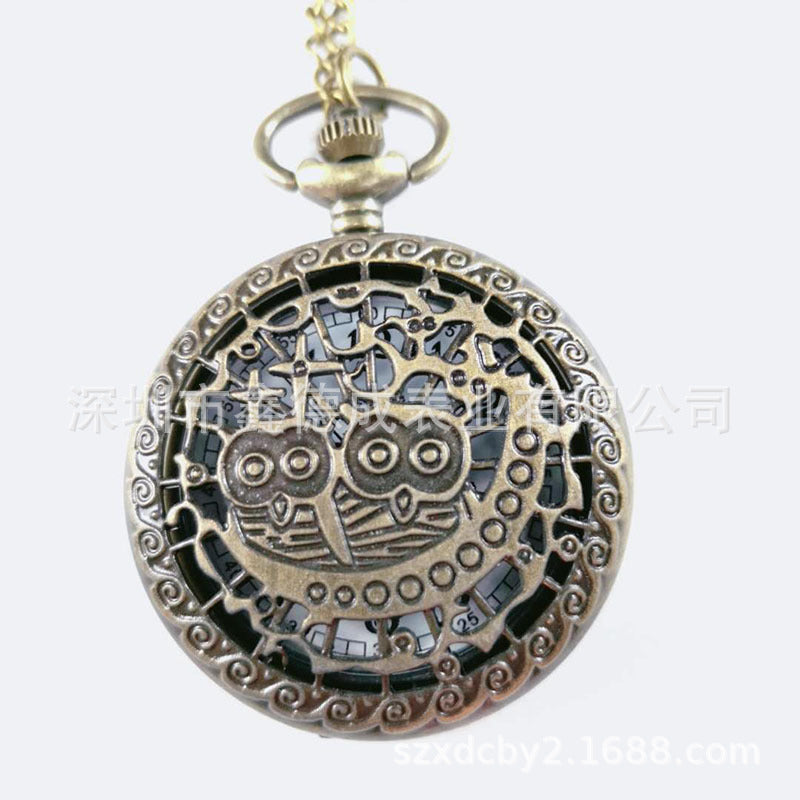 Wholesale Hollow out retro flip quartz pocket watch