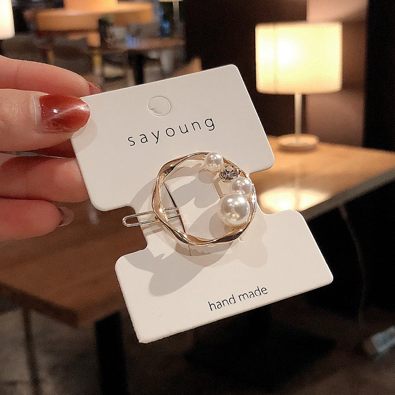 Wholesale of Pearls Alloy Hair Clip