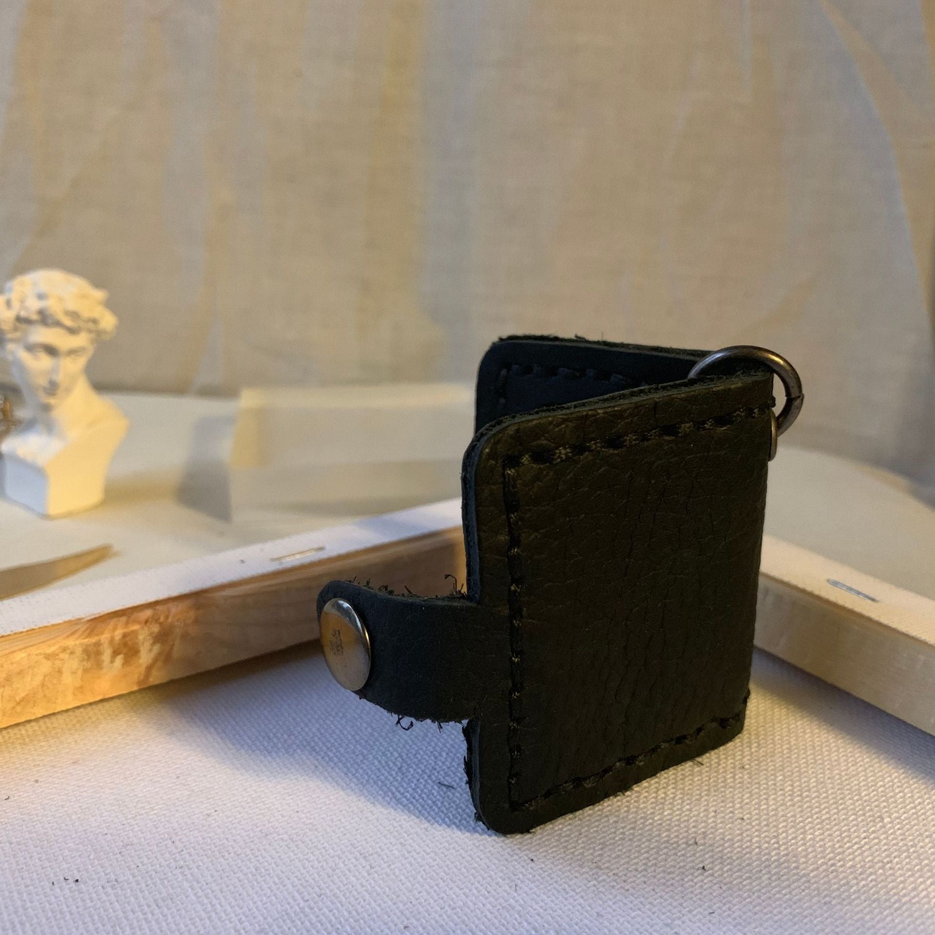 Wholesale Genuine Leather Mini Photo Frame Keychains