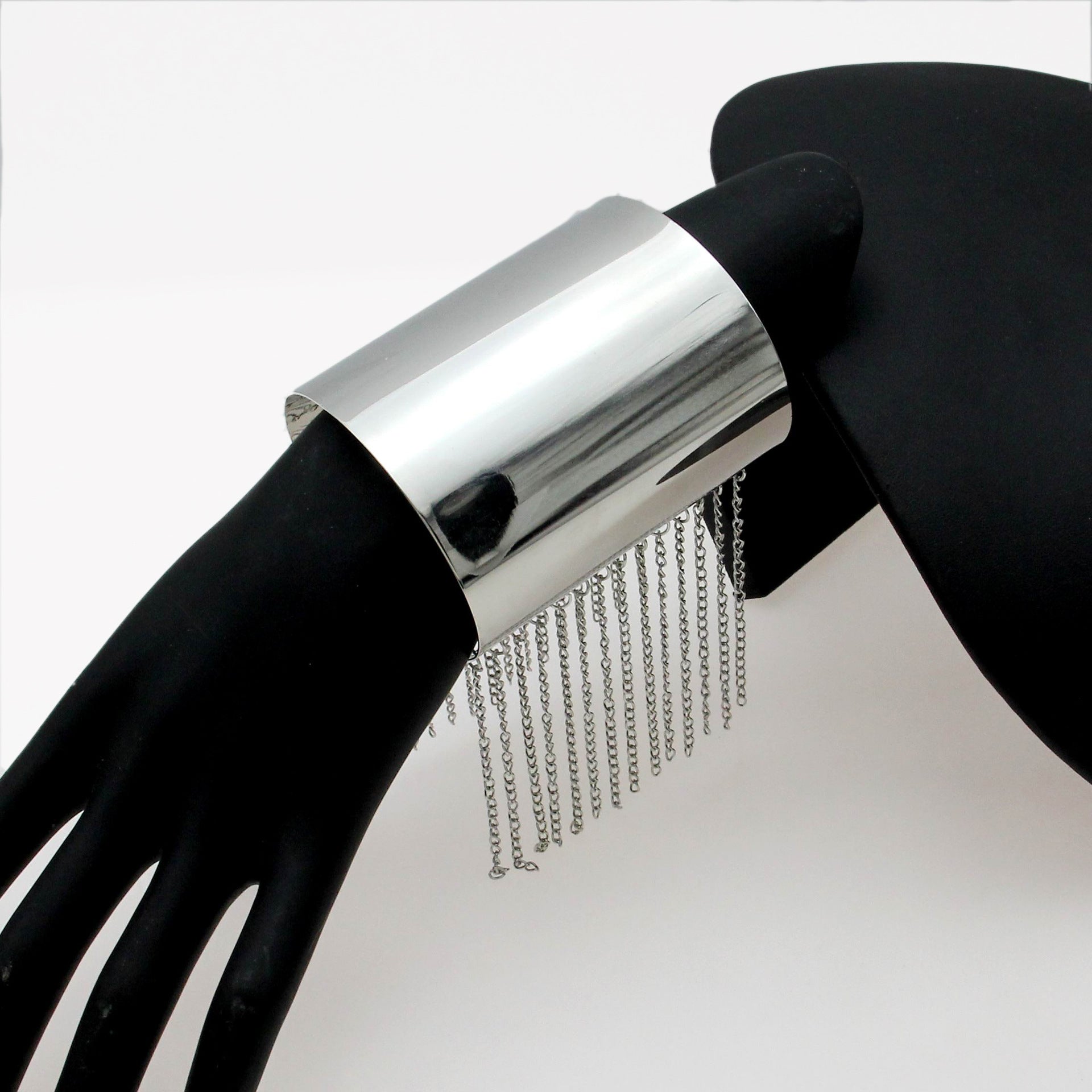 Wholesale Exaggerated Open Tassel Large Glossy Gold Bracelet