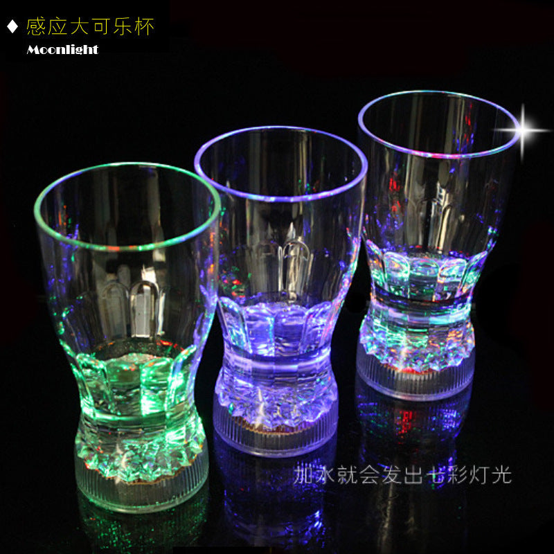 Copa de iluminación colorida de detección de agua al por mayor