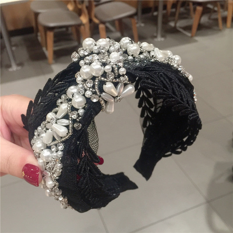 Wholesale Middle Knot Hollow Wide Edge Pearl Headband