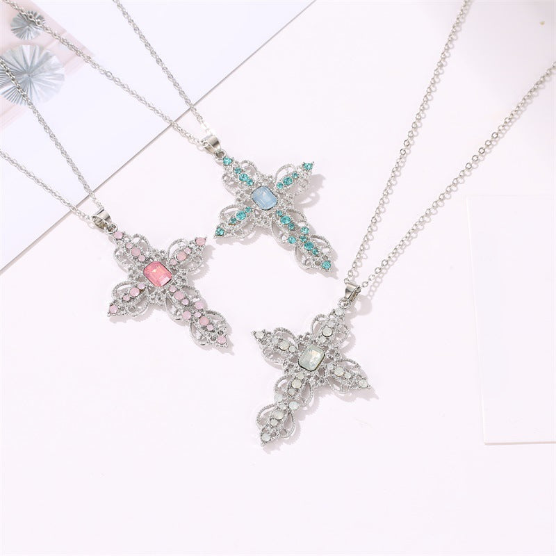 Wholesale Classic Cross Pendant Bohemian Hollow Collarbone Chain Jewelry Accessories