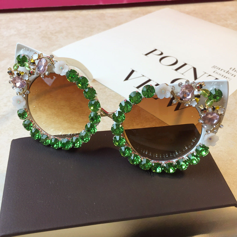Wholesale Flower Metal Diamond Exaggerated Cat Eye Sunglasses