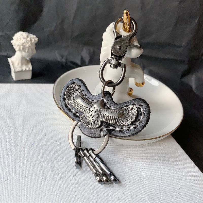 Wholesale Retro Eagle Cowhide Keychains
