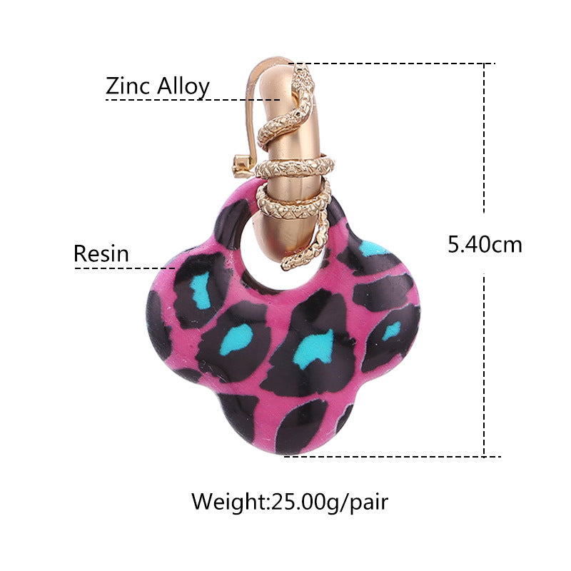 Wholesale Leopard Pattern Clover Resin Pendant Earrings
