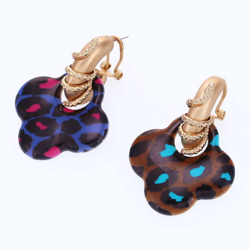 Wholesale Leopard Pattern Clover Resin Pendant Earrings