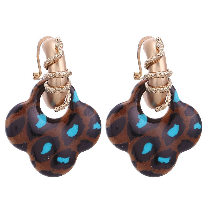 Wholesale Leopard Pattern Clover Resin Pendant Earrings