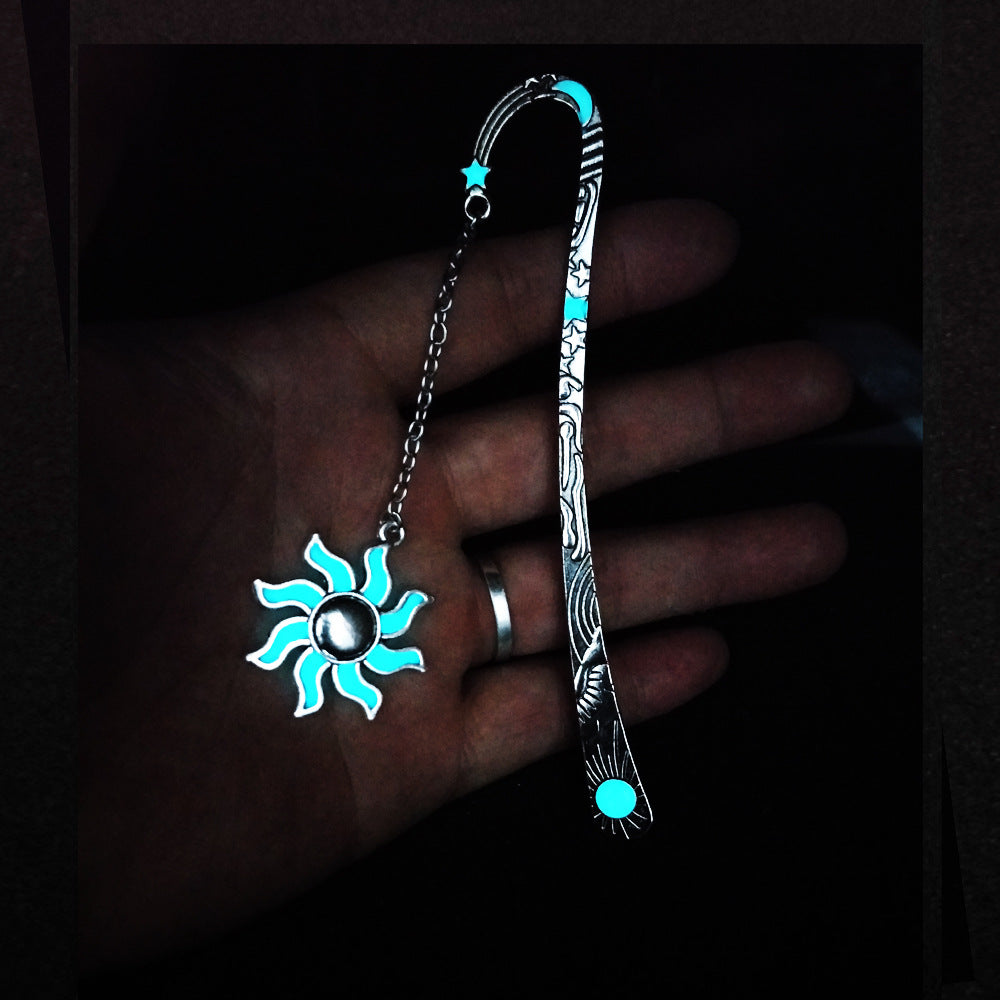 Wholesale Dog Paw Luminous Metal Bookmark