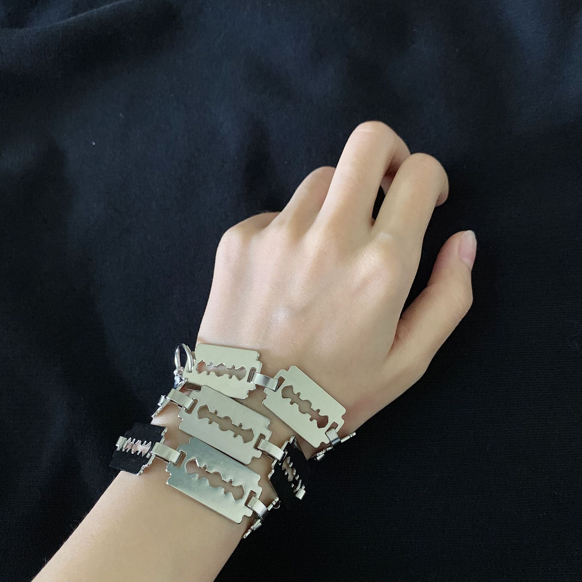 Wholesale Personalized Blade Alloy Necklaces