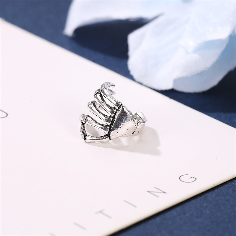 Wholesale Stylish Punk Skull Spine Ear Cuff Clip Women S Copper Electroplated Earring No Piercing Jewelry Accessory For Boutique Resale