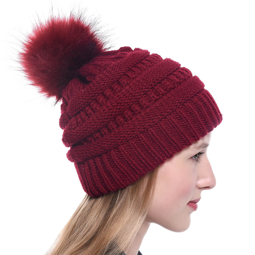 Wholesale Autumn and Winter Imitation Fur Fox Fur Ball Cap for Women Acrylic Knitted Hat