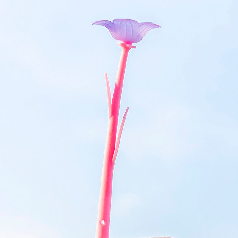 Las flores de plástico al por mayor se encuentran con la pluma que cambia el color de la luz