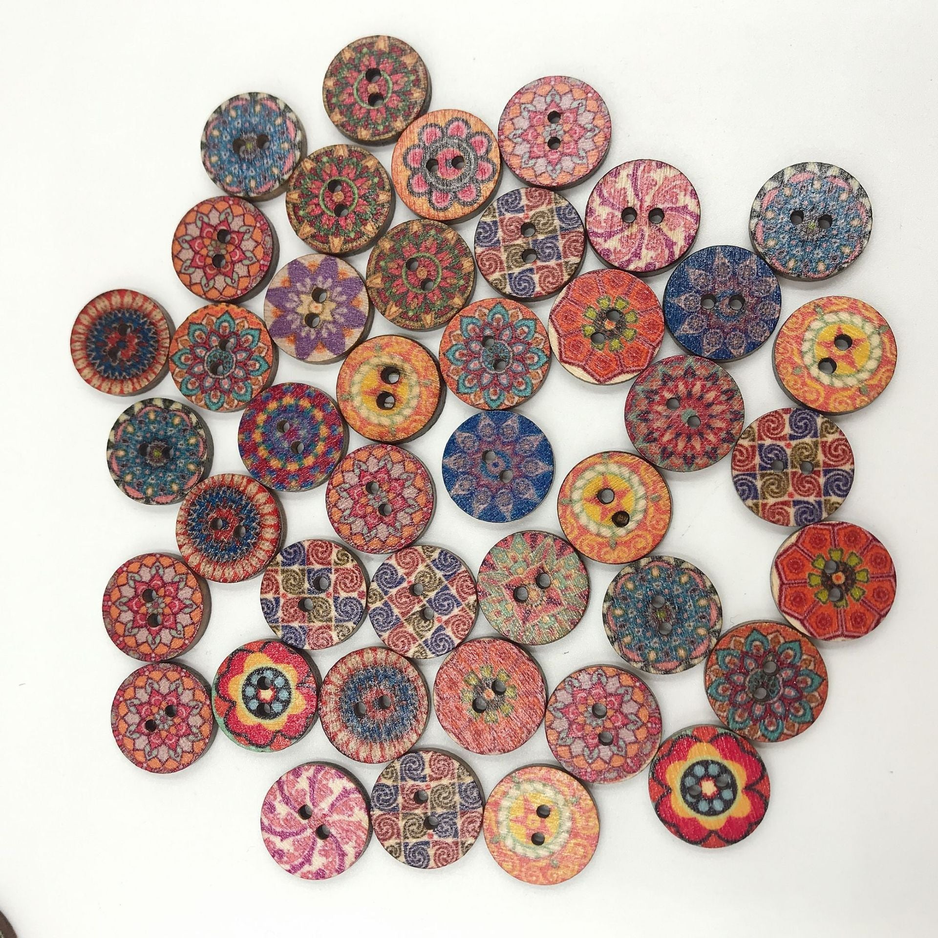 Wholesale retro disc wood buttons painted printed two-eye wooden buttons DIY handicrafts