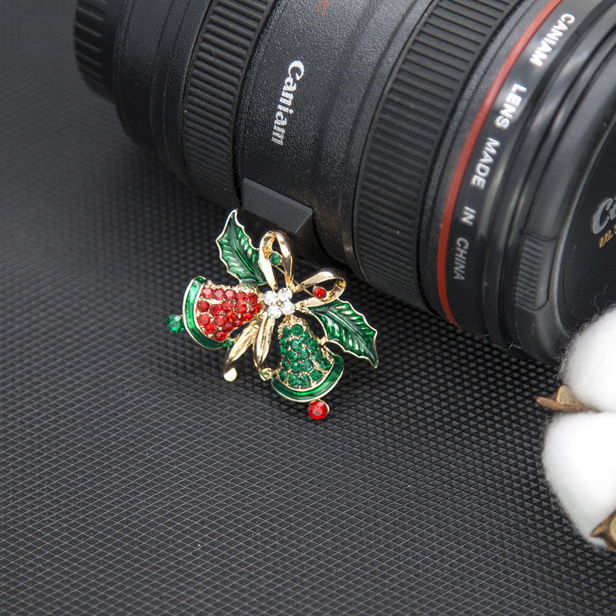 Wholesale Creative Oil Drop Bow Bell Leaf Christmas Brooch