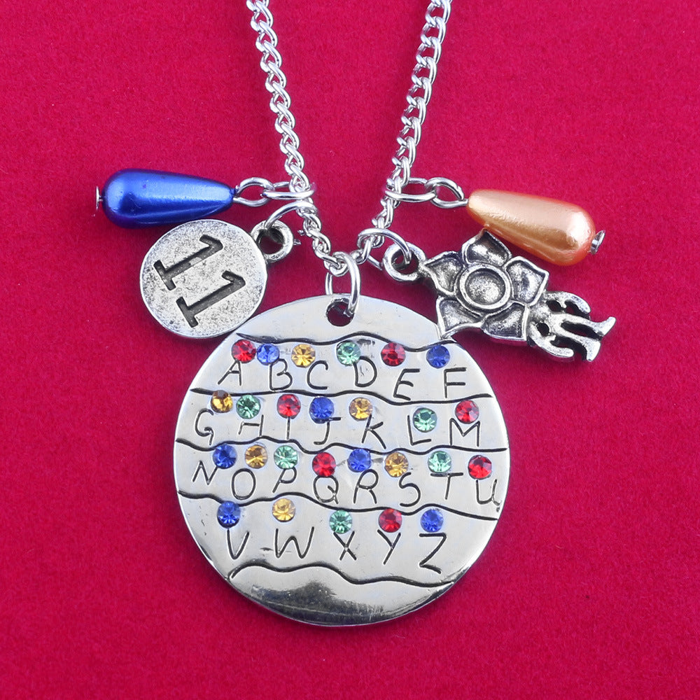 Wholesale Film Season Necklace Bulb Letter Pendant Necklace