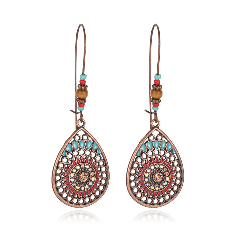 Wholesale Alloy Vintage Green Bohemian Hollow Flower Leaf Earrings For Women Party Gift