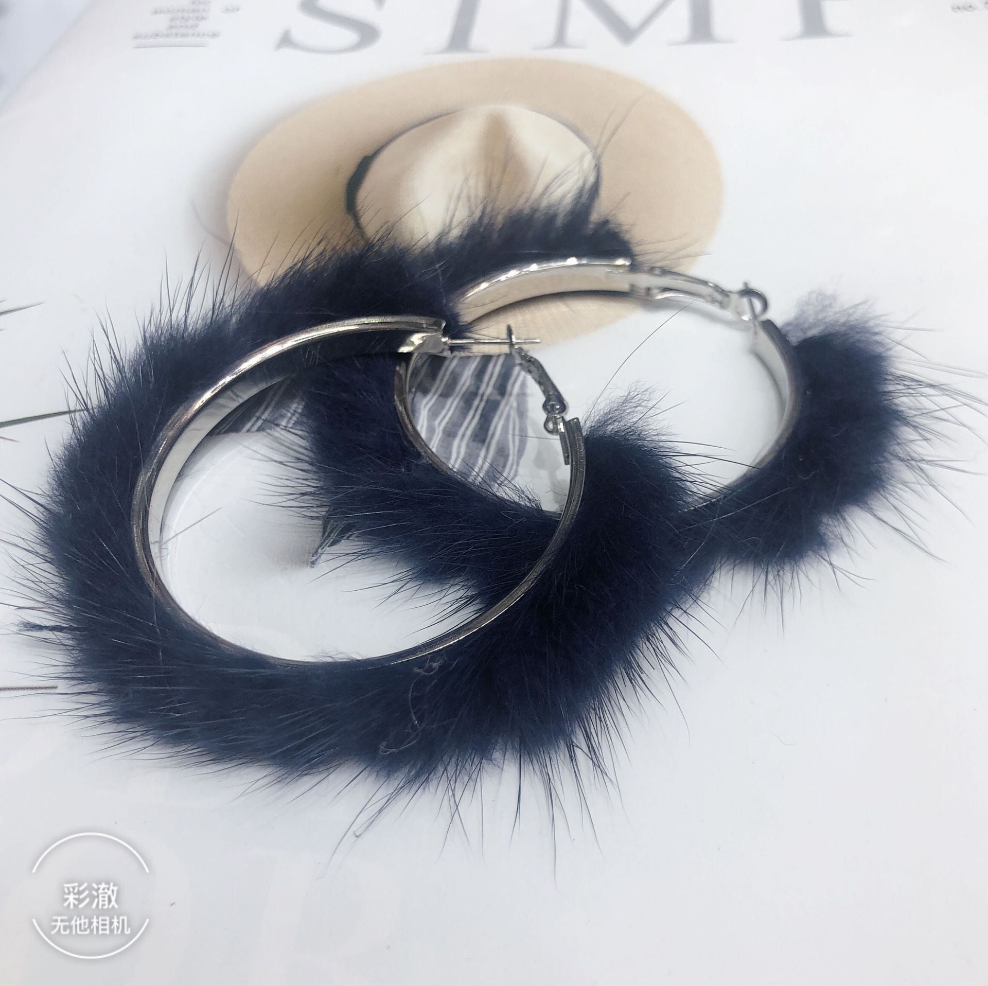Wholesale Exaggerated Large Circle Mink Fur Ear Loops