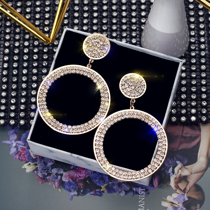 Wholesale Exaggerated Geometric Round Shape with Diamonds and Versatile Circle Earrings